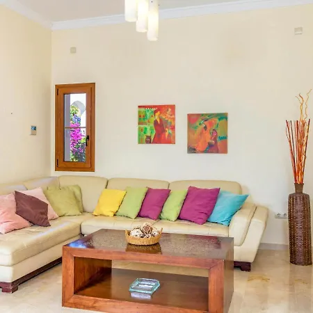 Guadalmansa Sleeps 6 With Pool And Wifi